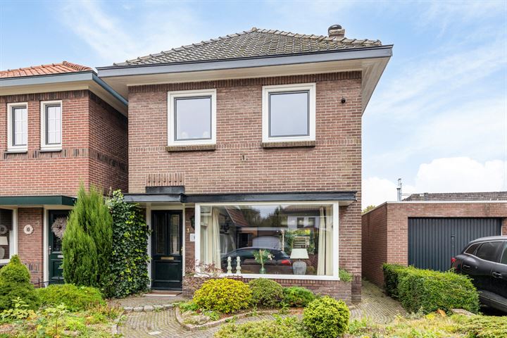 Joost van den Vondelstraat 1 in Almelo