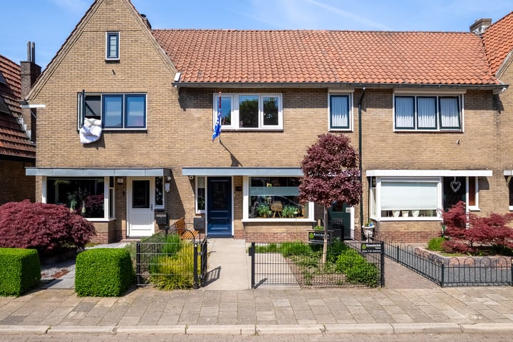 Joost van den Vondelstraat 6 in Almelo