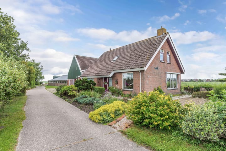 Photo of property Jouwsmabuorren 2, Hallum