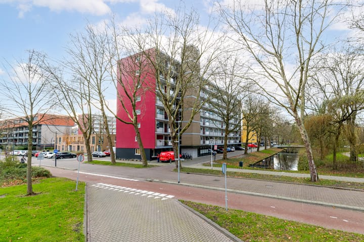 Photo of property Jozef Oreliosingel 81, Schiedam