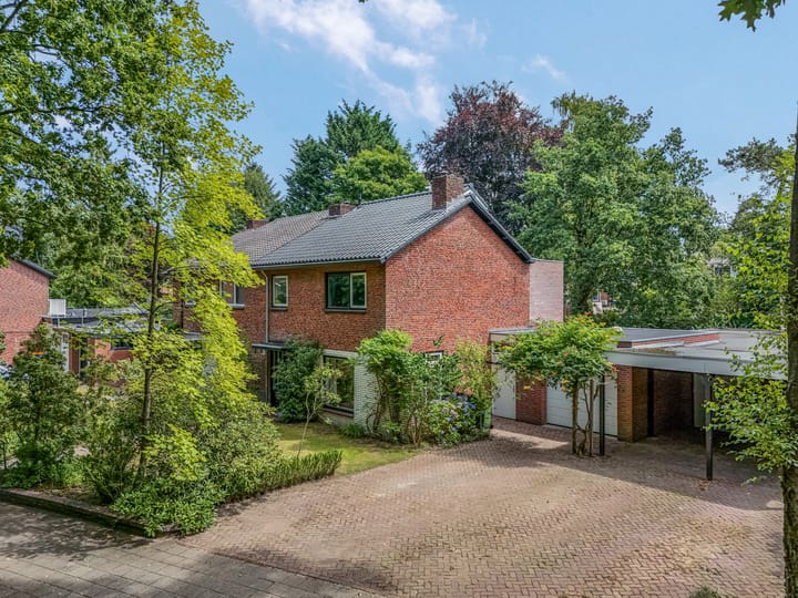 Photo of property Juliana van Stolberglaan 11, Ede