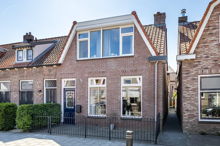 Juliana van Stolberglaan 7 in Middelharnis