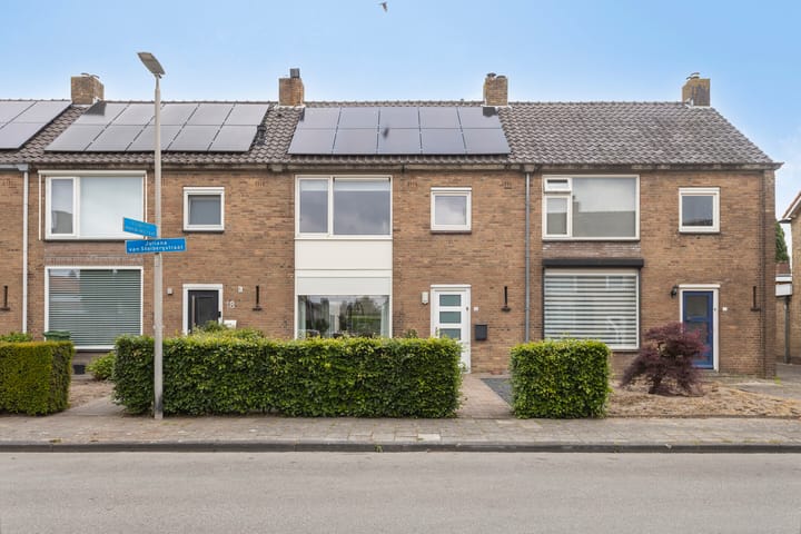 Juliana van Stolbergstraat 16 in Drunen