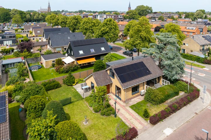 Photo of property Julianalaan 18, Schagen