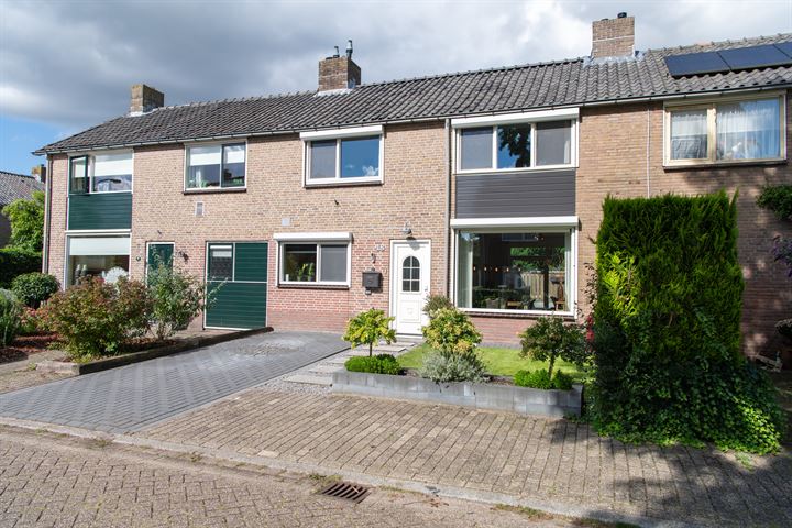 Julianalaan 18 in Heerde