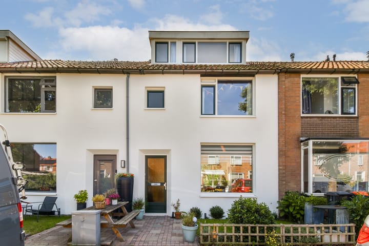 Julianalaan 23 in Voorhout