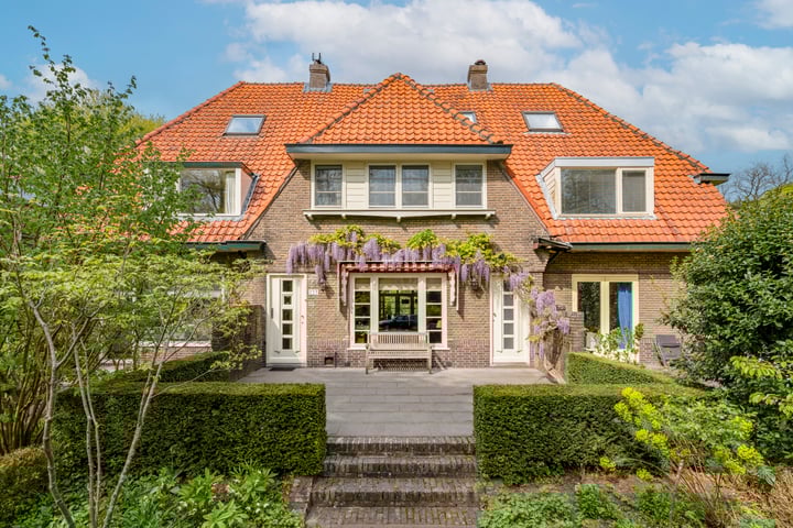 Julianalaan 233 in Bilthoven
