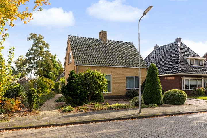 Julianalaan 24 in Buitenpost