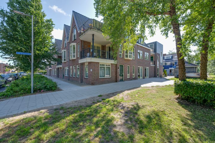 Julianalaan 2a in De Rijp