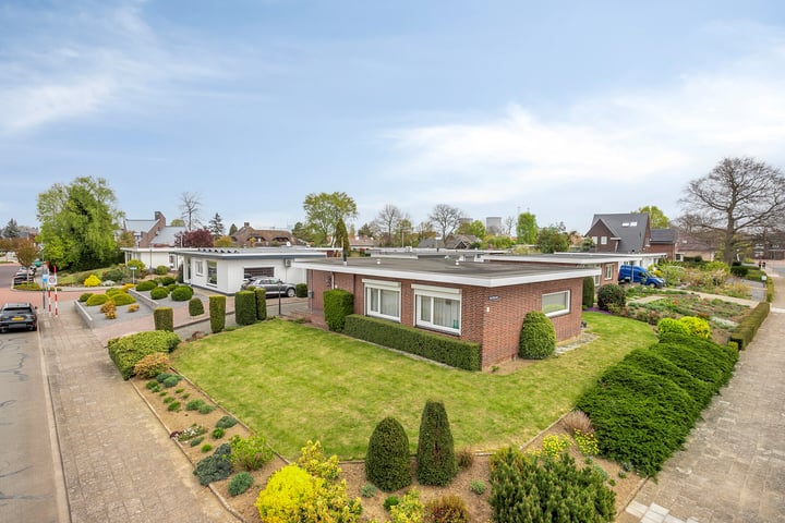 Photo of property Julianalaan 53, Maasbracht