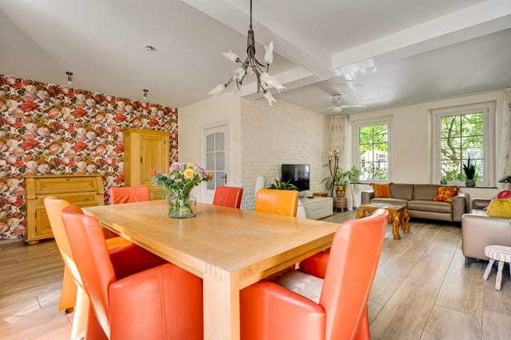 Photo of property Julianalaan 65, Roermond