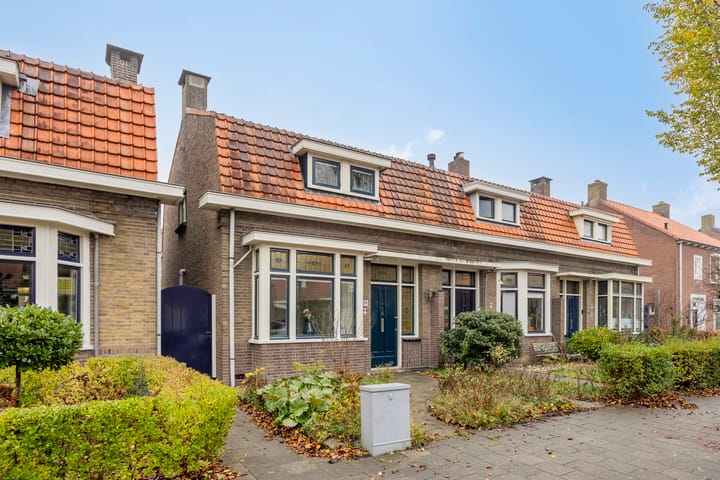 Photo of property Julianalaan 9, Oosterhout