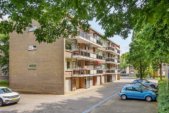 Julianaplantsoen 145 in Diemen