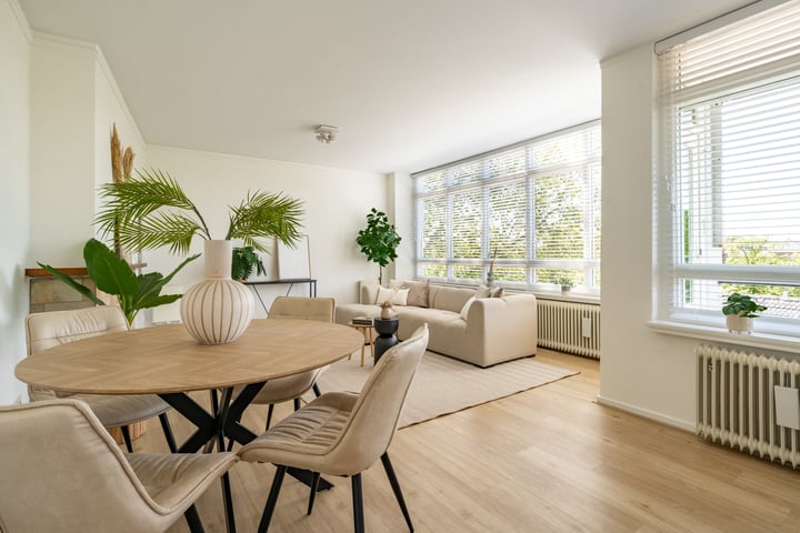 Julianaplein 72 in Bussum