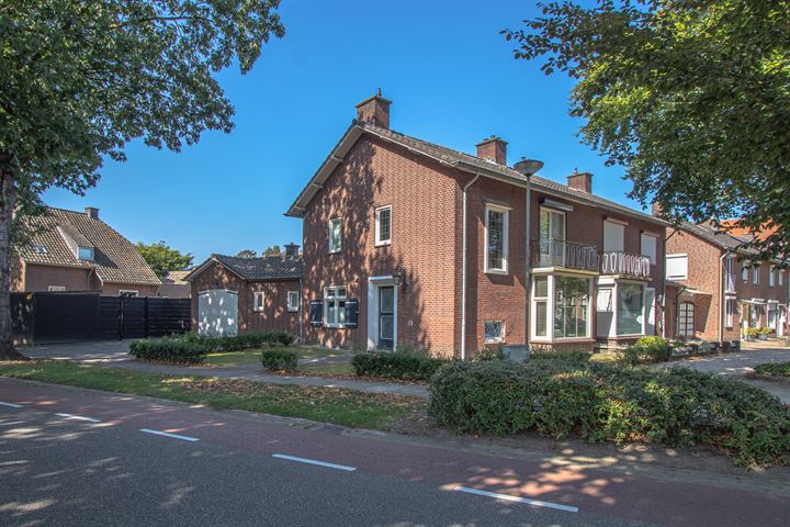 Julianaplein 8 in Heythuysen