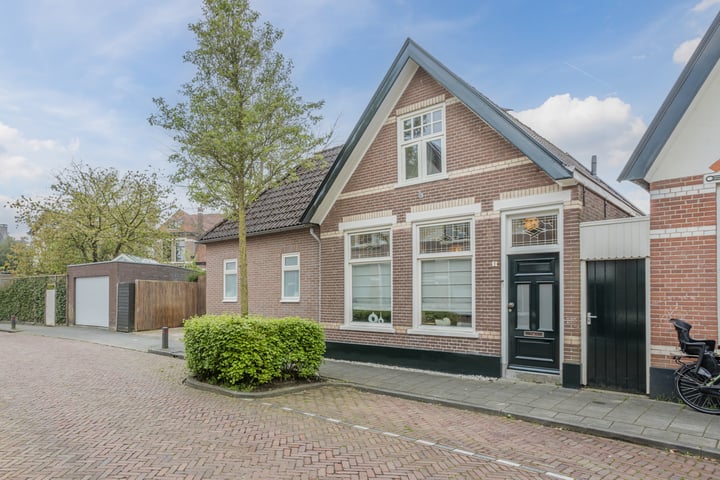 Julianastraat 1 in Meppel