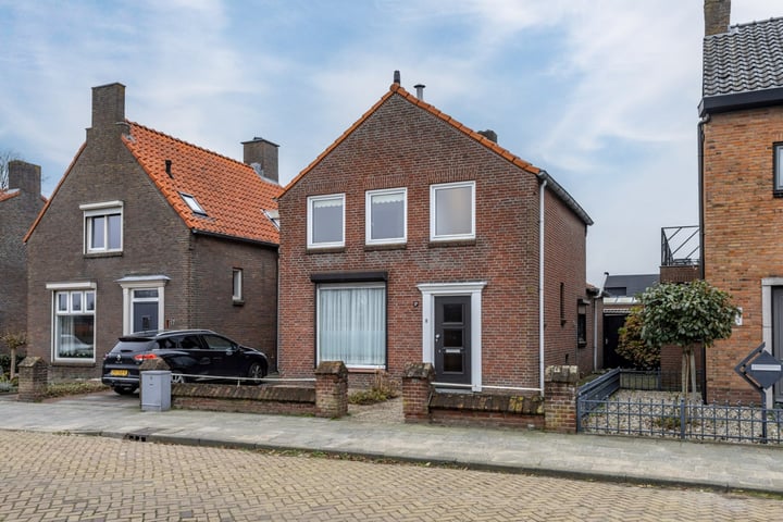 Photo of property Julianastraat 17A, Kaatsheuvel