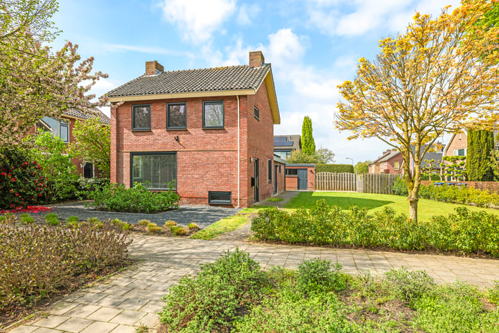 Julianastraat 18 in Wehl