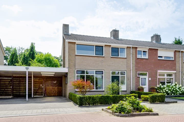 Julianastraat 22 in Aalten