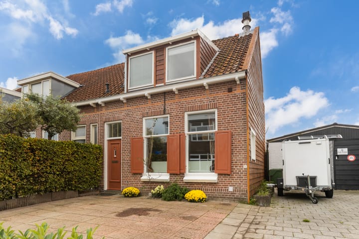 Julianastraat 74 in Oud-Beijerland