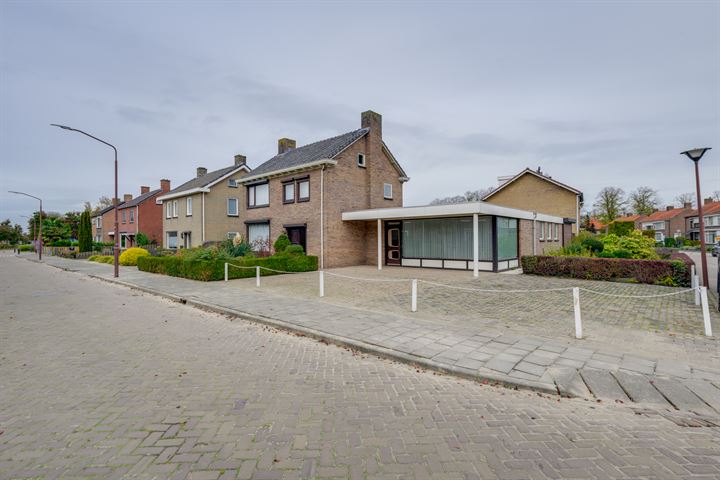 Julianastraat 75 in Hoeven