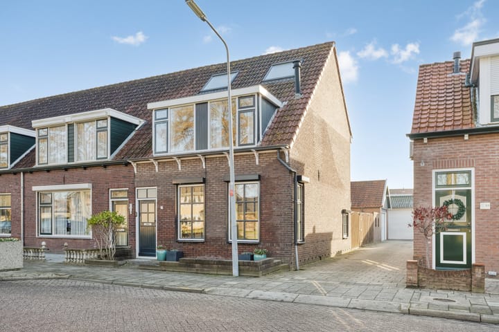 Julianastraat 86 in Oude-Tonge