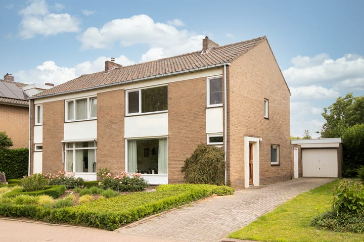 Julianaweg 25 in Sint Geertruid