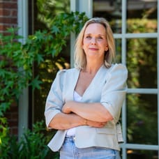 Photo of Julie Leussink