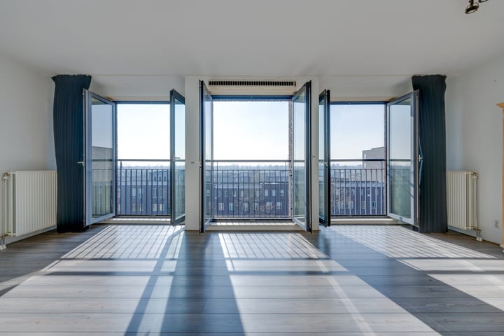 Photo of property Julius Pergerstraat 71, Amsterdam