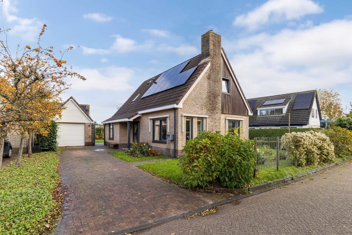 Photo of property Jupiterbaan 6, Franeker