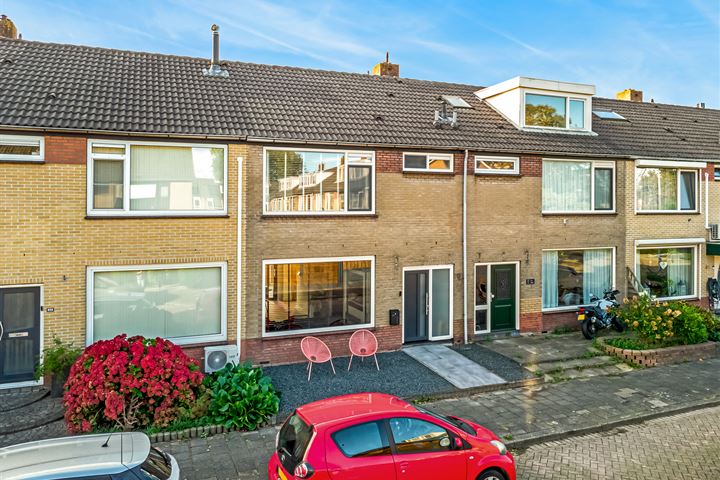 Jupiterstraat 45 in Spijkenisse