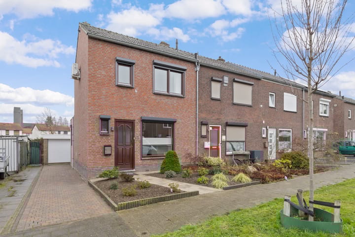 Jupiterstraat 88 in Geleen