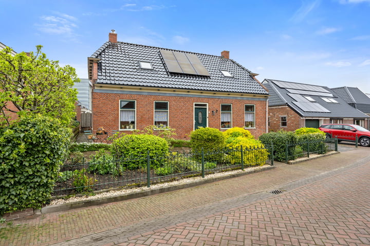 Kaakstraat 1 in Stedum