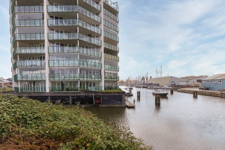 Photo of property Kaapstander 232, Medemblik