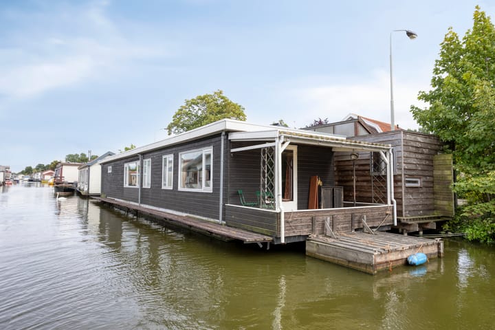 Kalf R 7-ROOD in Zaandam
