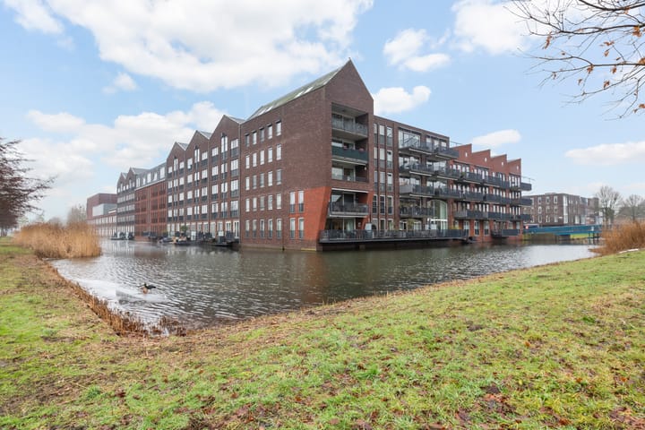 Photo of property Kallameer 142, Woerden