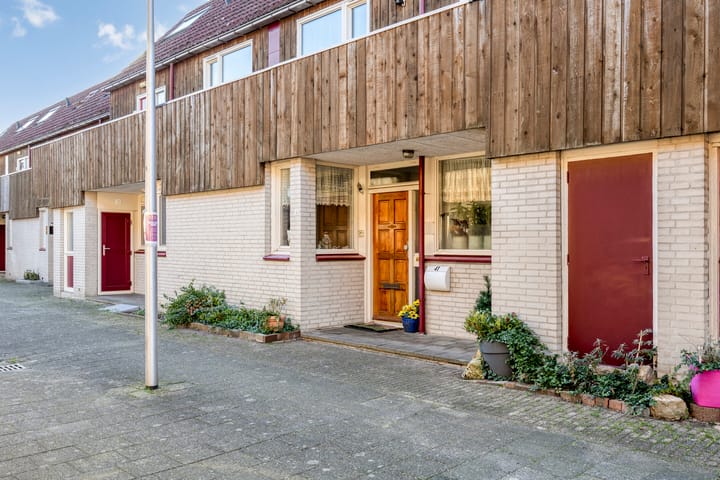 Kalmoesdreef 41 in Spijkenisse foto