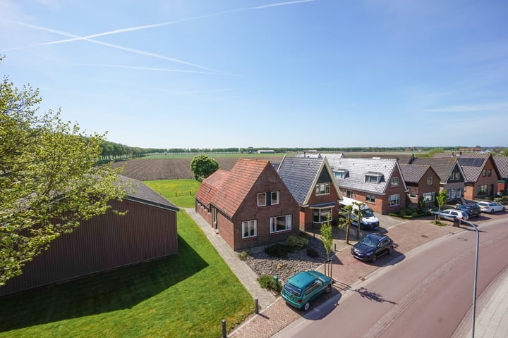 Photo of property Kalverdijk 93, Tuitjenhorn