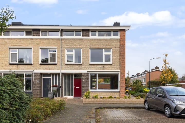 Kamerlingh Onnesstraat 15, Apeldoorn Photo of property Kamerlingh Onnesstraat 15, Apeldoorn