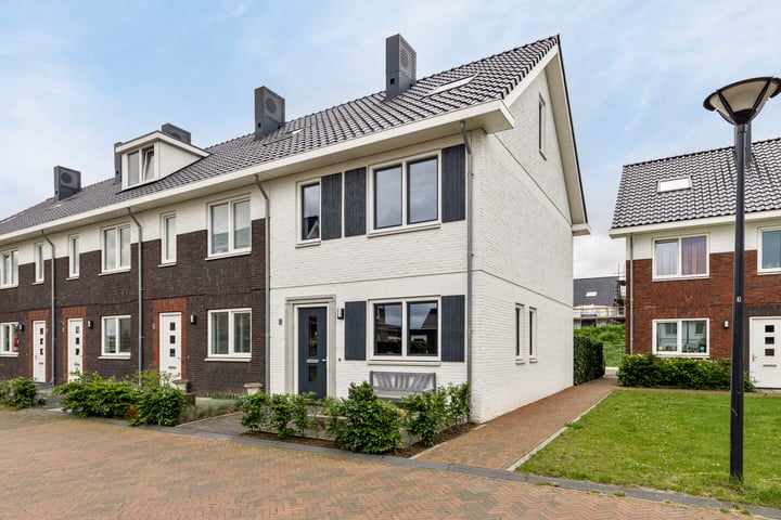 Kamille 28 in Vlijmen