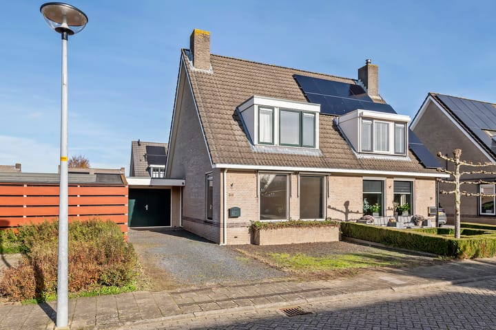 Photo of property Kamillekamp 38, Eck en Wiel