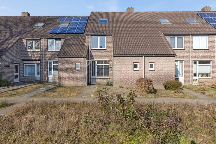 Photo of property Kamillestraat 7, Maasbree