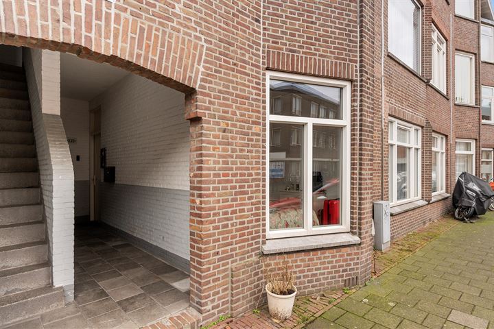 Kamperfoeliestraat 225 in 's-Gravenhage