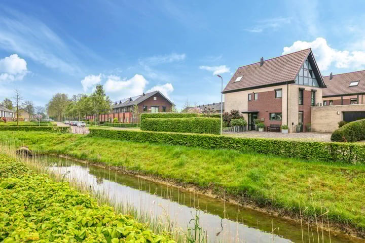 Photo of property Kamperfoeliestraat 41, Heteren