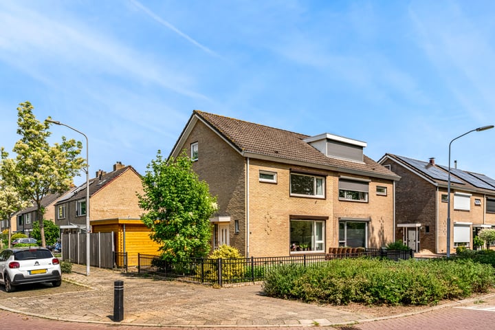 Kamperfoeliestraat 44 in Heteren