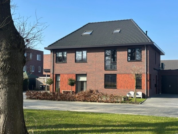 Photo of property Kamperfoeliewal 11, Emmen
