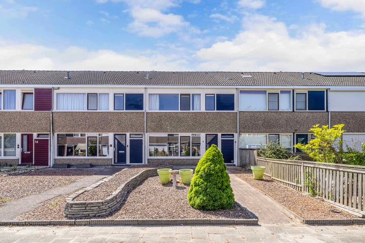 Kampstraat 10 in Ens foto
