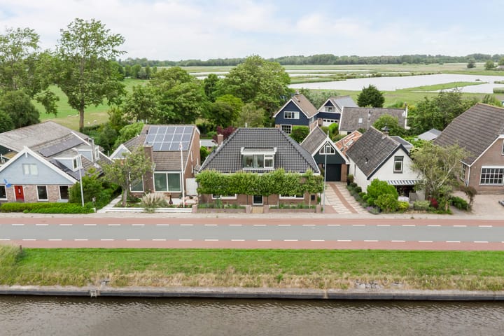 Kanaaldijk 107 in Koedijk Foto