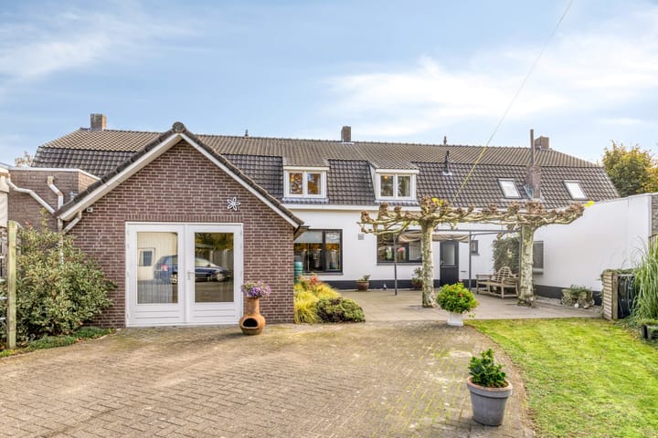 Kanaaldijk-zuid 15 in Someren