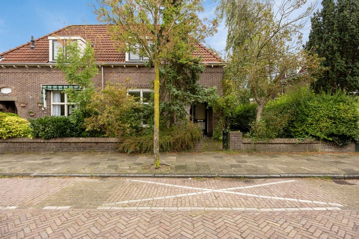 Kanaalstraat 4 in Leiden